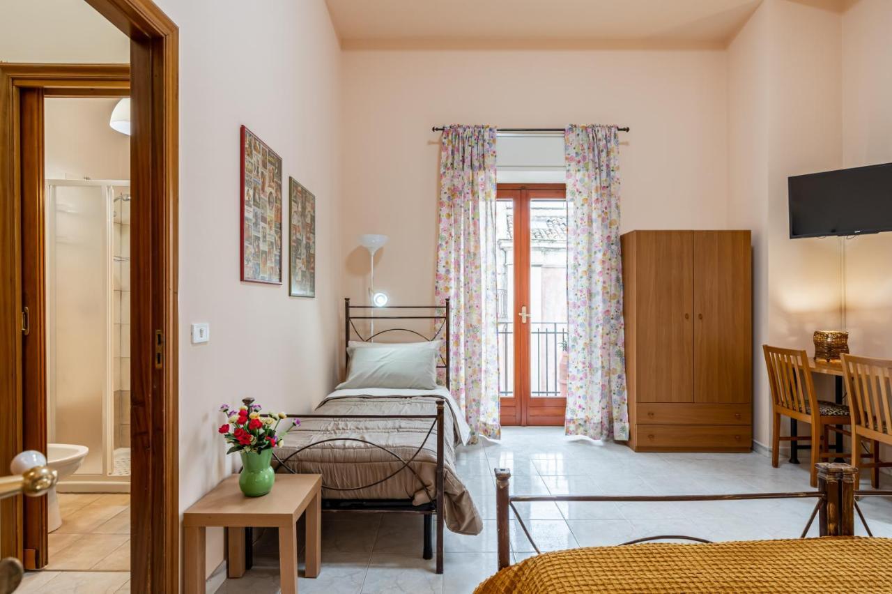 Catania Central And Comfy Apartments Exterior photo